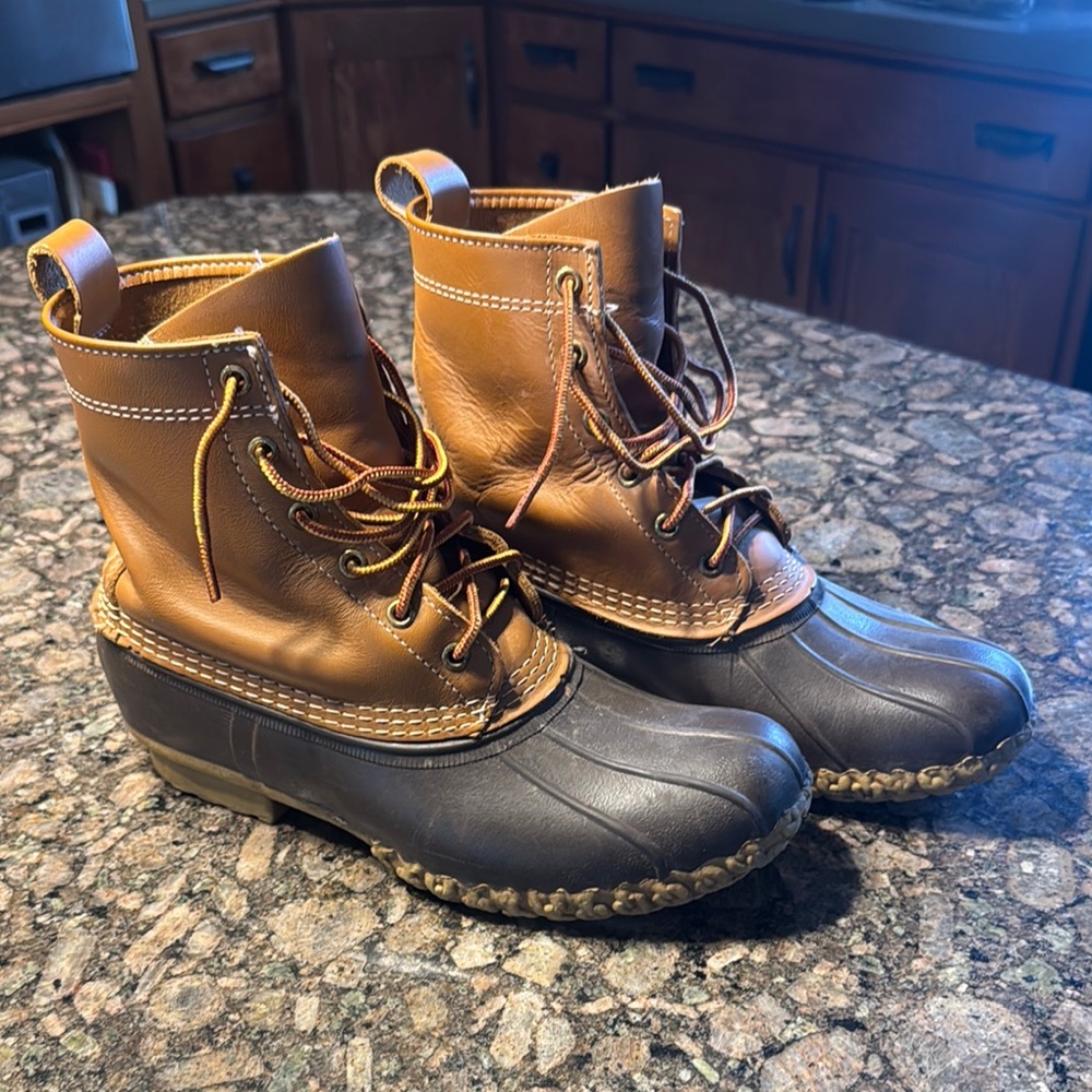Womens Tan and Brown Duck Boots